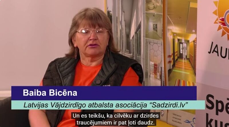 Eksperti aicina rast risinājumus kultūras un vides pieejamībā cilvēkiem ar dzirdes traucējumiem